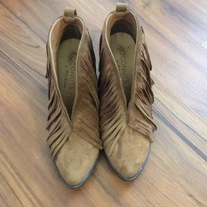 Cute fringe booties!